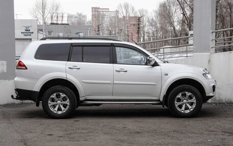 Mitsubishi Pajero Sport II рестайлинг, 2014 год, 2 449 000 рублей, 5 фотография