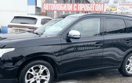 Mitsubishi Outlander III рестайлинг 3, 2013 год, 1 490 000 рублей, 3 фотография