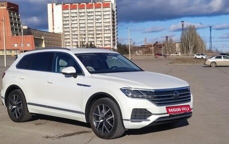 Volkswagen Touareg III, 2021 год, 7 700 000 рублей, 2 фотография