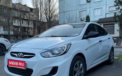 Hyundai Solaris II рестайлинг, 2011 год, 870 000 рублей, 1 фотография