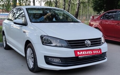 Volkswagen Polo VI (EU Market), 2016 год, 895 000 рублей, 3 фотография