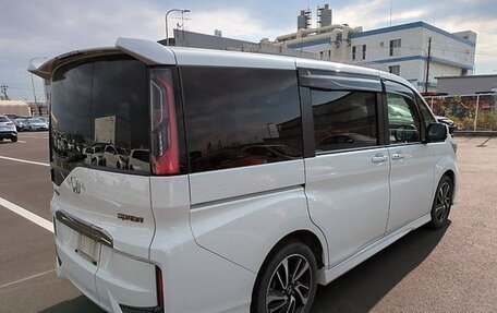 Honda Stepwgn IV, 2021 год, 2 650 000 рублей, 4 фотография