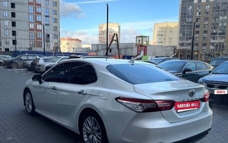 Toyota Camry, 2019 год, 3 450 000 рублей, 3 фотография