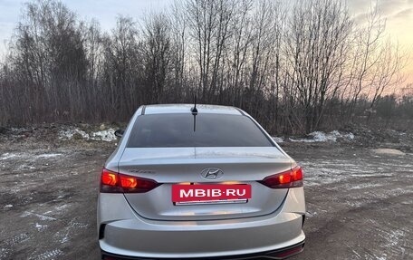 Hyundai Solaris II рестайлинг, 2022 год, 1 950 000 рублей, 4 фотография