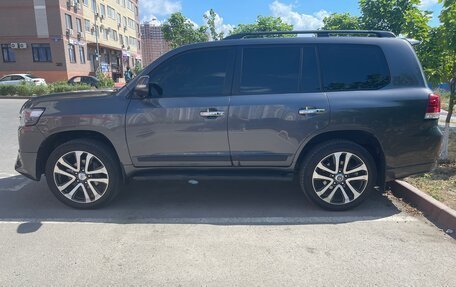 Toyota Land Cruiser 200, 2012 год, 4 250 000 рублей, 2 фотография