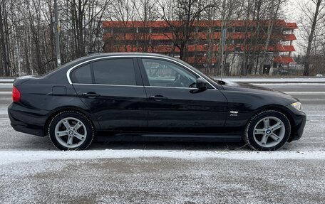 BMW 3 серия, 2011 год, 1 750 000 рублей, 4 фотография