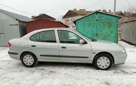 Renault Megane II, 2001 год, 385 000 рублей, 4 фотография