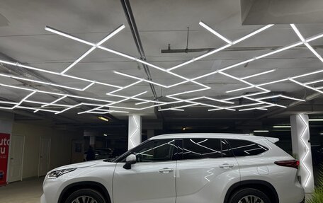 Toyota Highlander, 2024 год, 6 500 000 рублей, 2 фотография