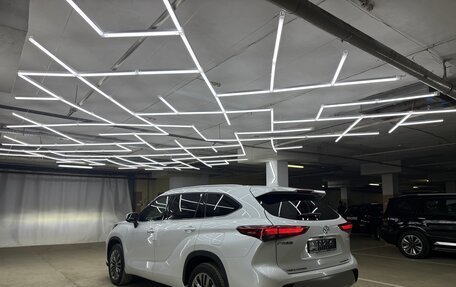 Toyota Highlander, 2024 год, 6 500 000 рублей, 3 фотография