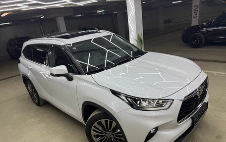 Toyota Highlander, 2024 год, 6 500 000 рублей, 9 фотография