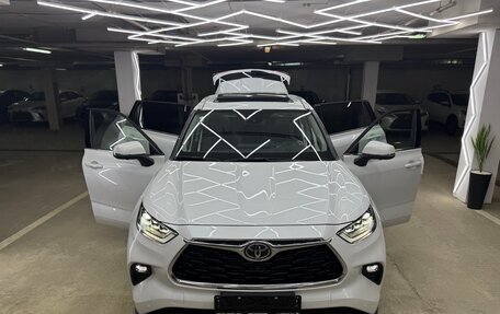 Toyota Highlander, 2024 год, 6 500 000 рублей, 13 фотография