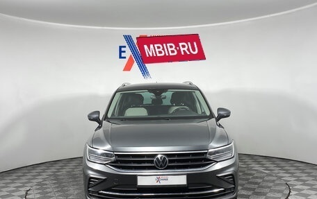 Volkswagen Tiguan II, 2021 год, 3 299 000 рублей, 1 фотография