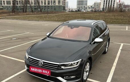 Volkswagen Passat B8 рестайлинг, 2018 год, 3 700 000 рублей, 2 фотография