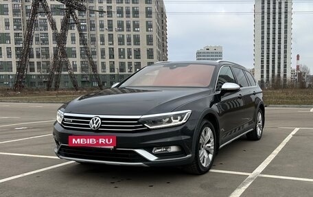 Volkswagen Passat B8 рестайлинг, 2018 год, 3 700 000 рублей, 8 фотография