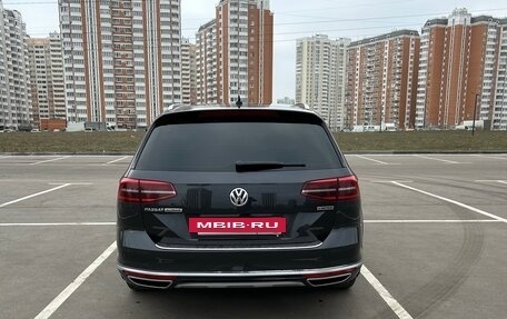 Volkswagen Passat B8 рестайлинг, 2018 год, 3 700 000 рублей, 5 фотография