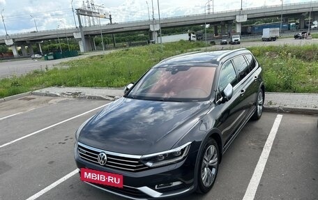 Volkswagen Passat B8 рестайлинг, 2018 год, 3 700 000 рублей, 33 фотография