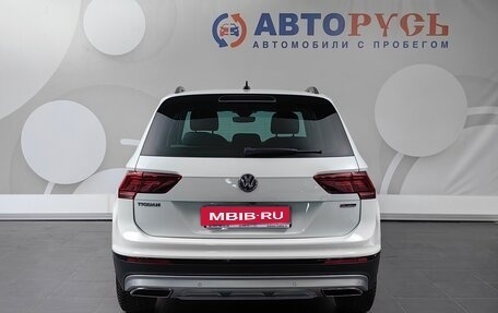 Volkswagen Tiguan II, 2019 год, 2 599 000 рублей, 4 фотография