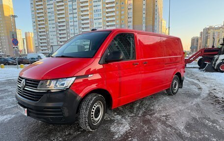 Volkswagen Transporter T6 рестайлинг, 2021 год, 4 445 000 рублей, 3 фотография