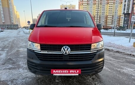 Volkswagen Transporter T6 рестайлинг, 2021 год, 4 445 000 рублей, 2 фотография