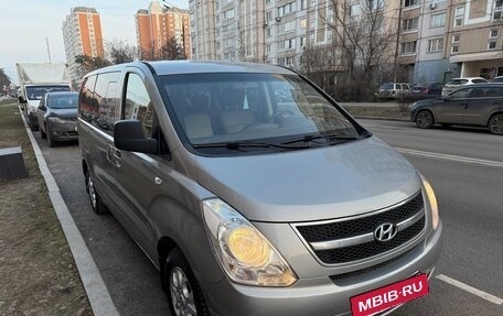 Hyundai Grand Starex Grand Starex I рестайлинг 2, 2011 год, 1 560 000 рублей, 4 фотография