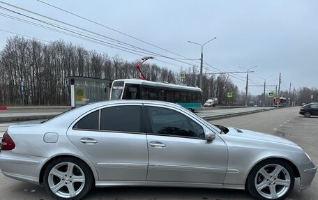 Mercedes-Benz E-Класс, 2003 год, 690 000 рублей, 4 фотография