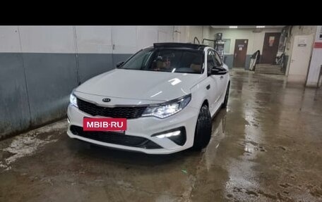 KIA Optima IV, 2019 год, 2 300 000 рублей, 3 фотография