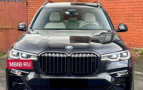 BMW X7, 2022 год, 9 350 000 рублей, 2 фотография