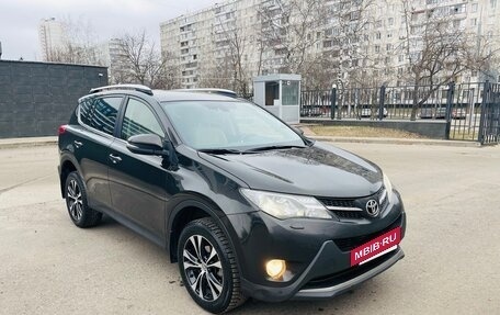 Toyota RAV4, 2014 год, 1 980 000 рублей, 2 фотография