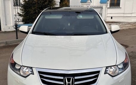 Honda Accord VIII рестайлинг, 2011 год, 930 000 рублей, 4 фотография