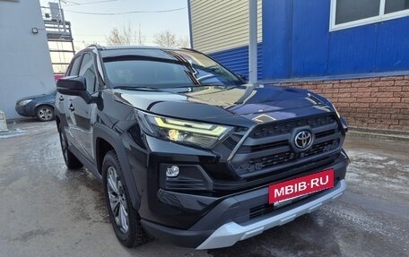 Toyota RAV4, 2023 год, 4 125 000 рублей, 2 фотография