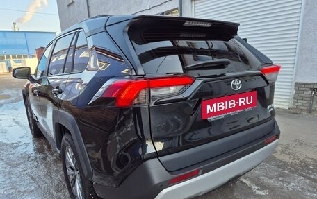 Toyota RAV4, 2023 год, 4 125 000 рублей, 4 фотография