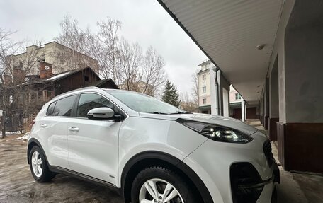 KIA Sportage IV рестайлинг, 2018 год, 2 900 000 рублей, 3 фотография