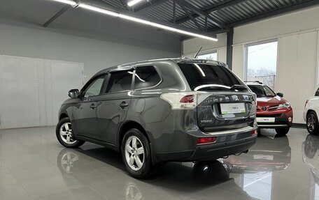 Mitsubishi Outlander III рестайлинг 3, 2013 год, 1 545 000 рублей, 6 фотография