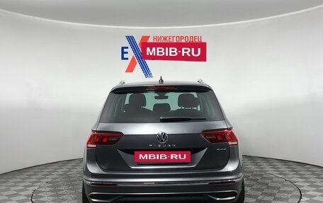 Volkswagen Tiguan II, 2021 год, 3 299 000 рублей, 5 фотография