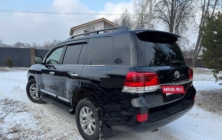 Toyota Land Cruiser 200, 2015 год, 5 790 000 рублей, 3 фотография