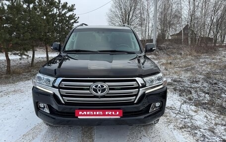 Toyota Land Cruiser 200, 2015 год, 5 790 000 рублей, 7 фотография