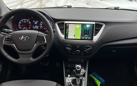 Hyundai Solaris II рестайлинг, 2018 год, 1 100 000 рублей, 6 фотография