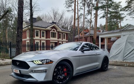 Ford Mustang VI рестайлинг, 2018 год, 3 300 000 рублей, 4 фотография