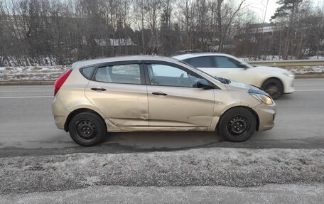 Hyundai Solaris II рестайлинг, 2013 год, 490 000 рублей, 5 фотография