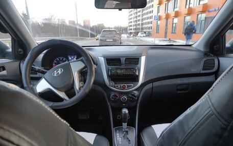 Hyundai Solaris II рестайлинг, 2013 год, 490 000 рублей, 9 фотография