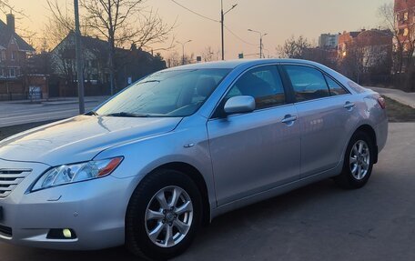 Toyota Camry, 2008 год, 1 100 000 рублей, 1 фотография