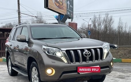 Toyota Land Cruiser Prado 150 рестайлинг 2, 2017 год, 4 720 000 рублей, 12 фотография