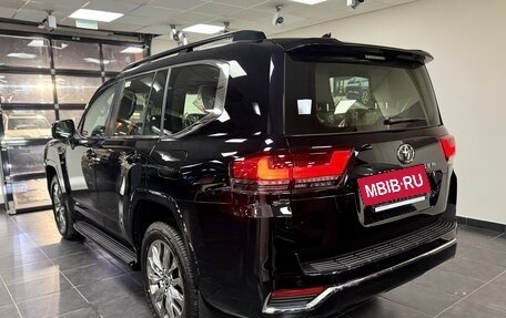 Toyota Land Cruiser, 2024 год, 13 990 000 рублей, 3 фотография