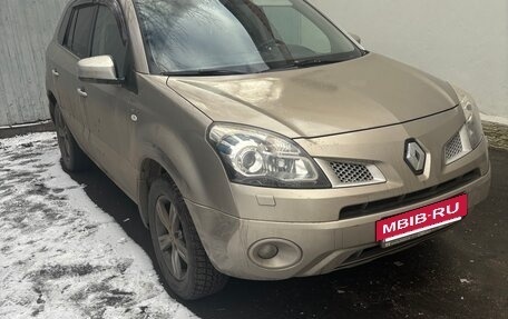 Renault Koleos I рестайлинг 2, 2010 год, 1 050 000 рублей, 2 фотография