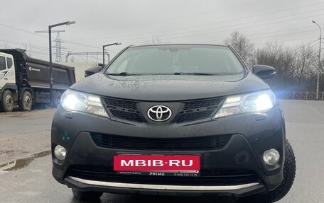 Toyota RAV4, 2013 год, 1 910 000 рублей, 2 фотография