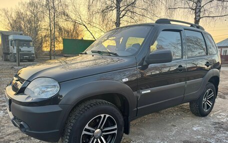 Chevrolet Niva I рестайлинг, 2013 год, 750 000 рублей, 4 фотография