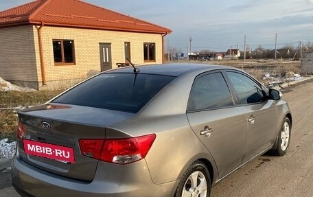 KIA Cerato III, 2010 год, 800 000 рублей, 3 фотография