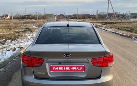 KIA Cerato III, 2010 год, 800 000 рублей, 4 фотография