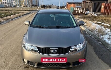 KIA Cerato III, 2010 год, 800 000 рублей, 2 фотография