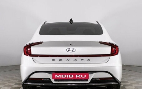 Hyundai Sonata VIII, 2019 год, 2 400 000 рублей, 6 фотография